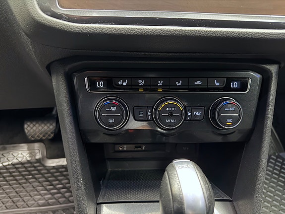 Volkswagen Tiguan 23 of 30