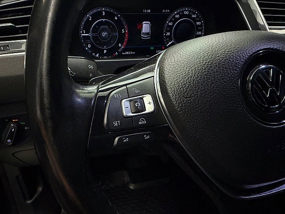 Volkswagen Tiguan 19 of 30