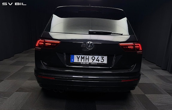 Volkswagen Tiguan 5 of 30