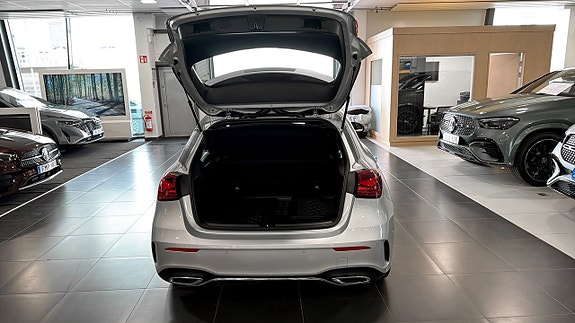 Mercedes-Benz A200 5 of 5