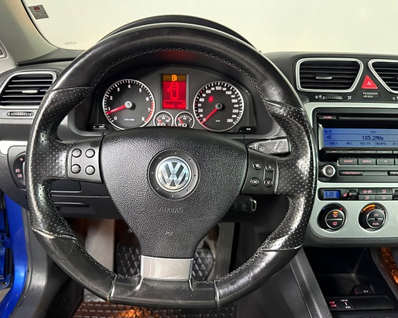 Volkswagen Scirocco 12 of 17