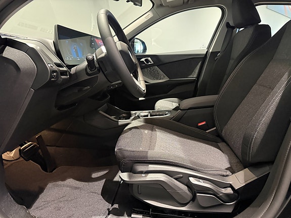 BMW 120 10 of 18