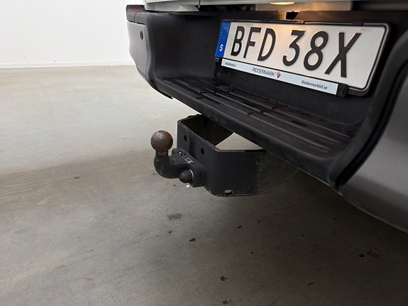 Toyota HiLux 11 of 30