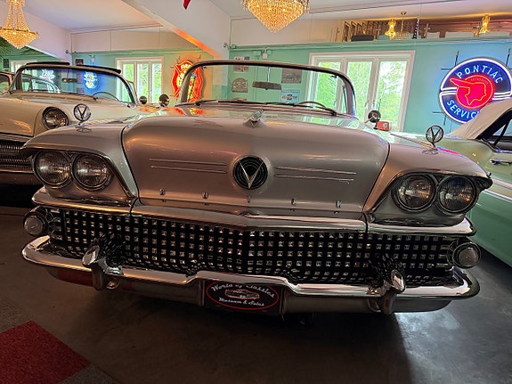 Buick Limited 12 of 20