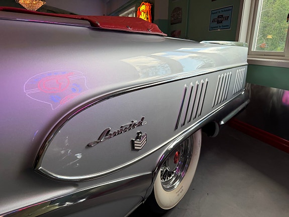 Buick Limited 16 of 20