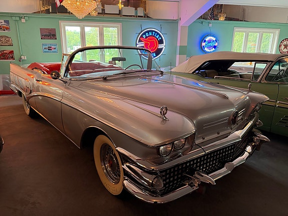 Buick Limited 10 of 20
