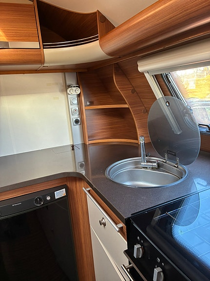 Adria Adria 613 ht 4 of 11
