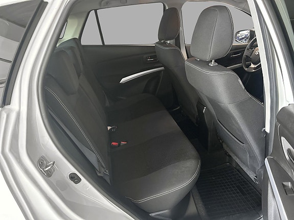 Suzuki S-Cross 11 of 15