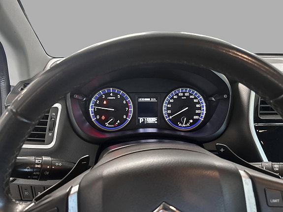 Suzuki S-Cross 13 of 15