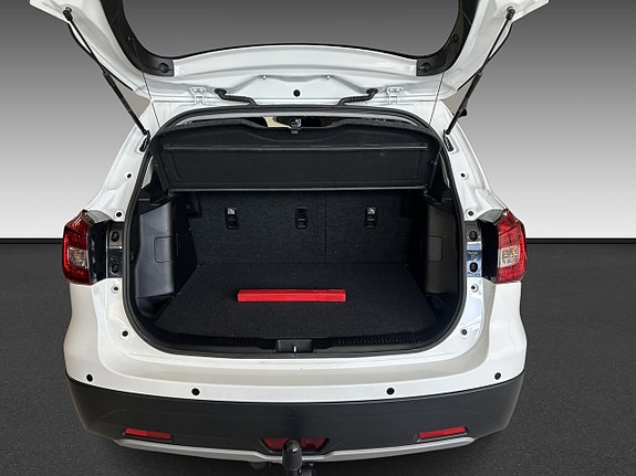 Suzuki S-Cross 7 of 15