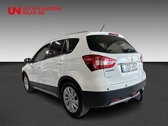 Suzuki S-Cross 2 of 5