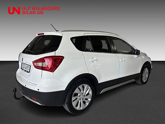 Suzuki S-Cross 4 of 5