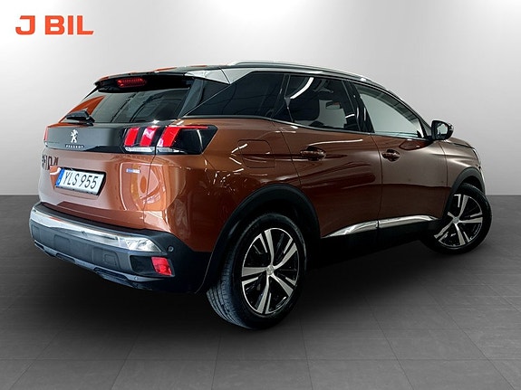 Peugeot 3008 3 of 5