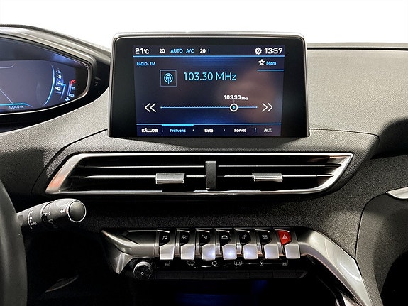 Peugeot 3008 9 of 15