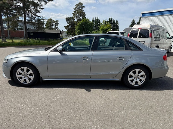 Audi A4 4 of 5
