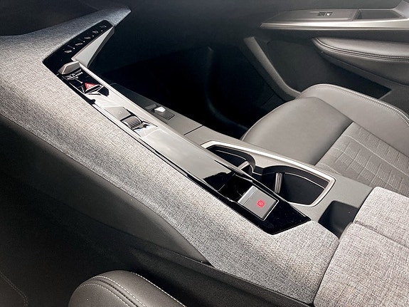 Peugeot 5008 10 of 15