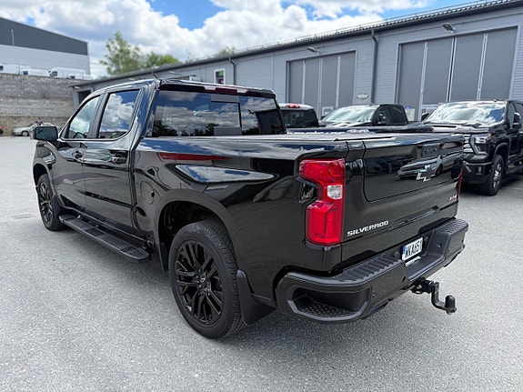 Chevrolet Silverado 1500 3 of 5