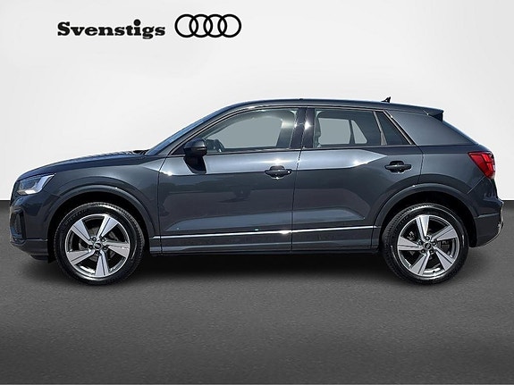 Audi Q2 4 of 5