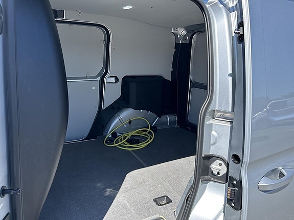 Volkswagen Caddy 11 of 14