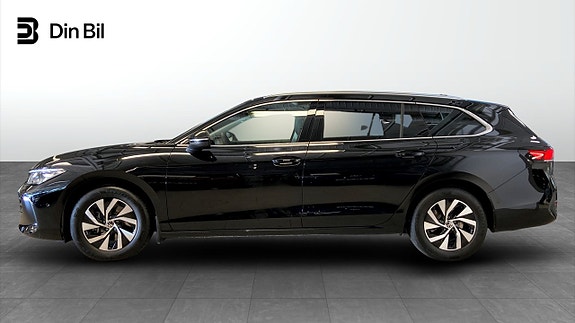 Volkswagen Passat 2 of 5