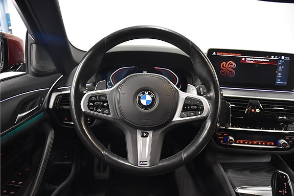BMW 520 2 of 5