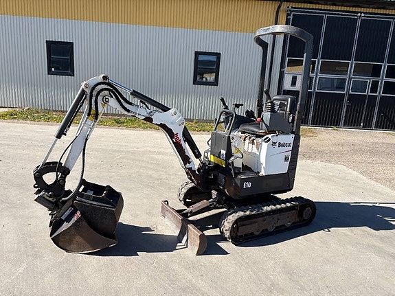 Bobcat E10 minigrävare, tiltfäste, 3 skopor 2 of 5