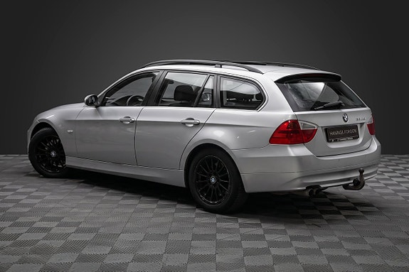 BMW 330Xi 6 of 17