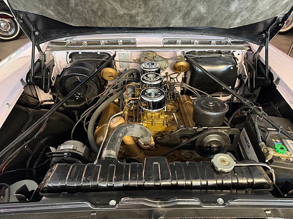 Oldsmobile 98 21 of 23