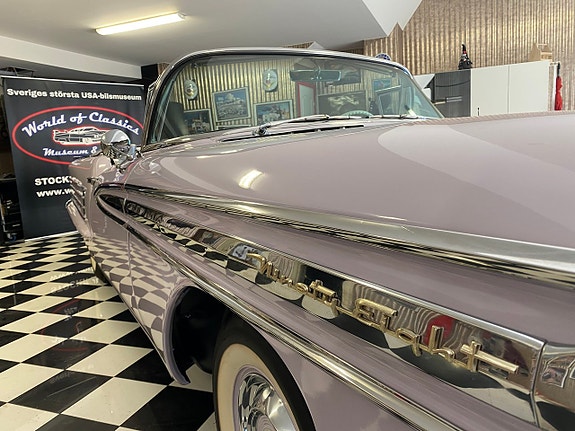Oldsmobile 98 7 of 23