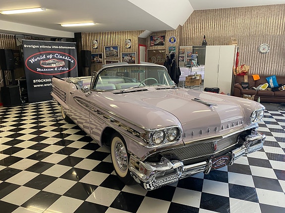 Oldsmobile 98 11 of 23