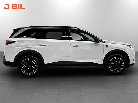 Peugeot 5008 13 of 15