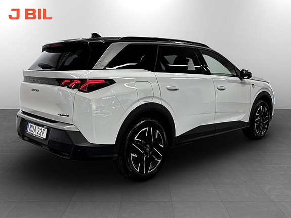 Peugeot 5008 3 of 15