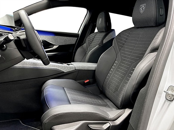 Peugeot 5008 4 of 15
