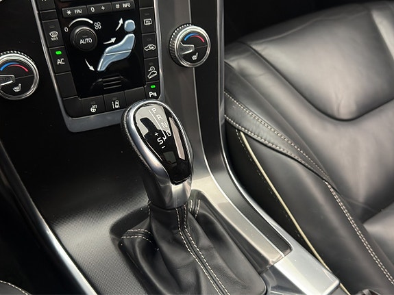 Volvo XC60 21 of 30