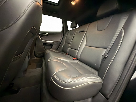 Volvo XC60 24 of 30
