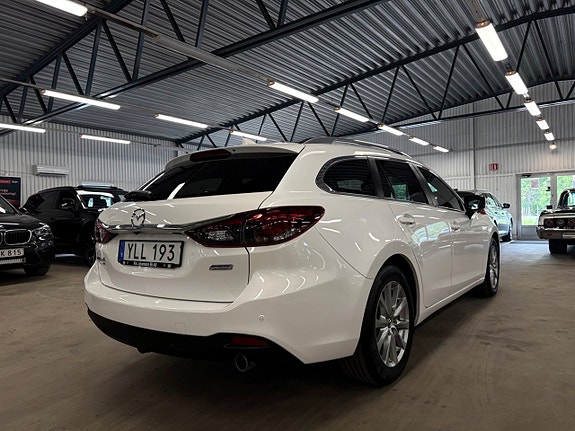 Mazda 6 4 of 5