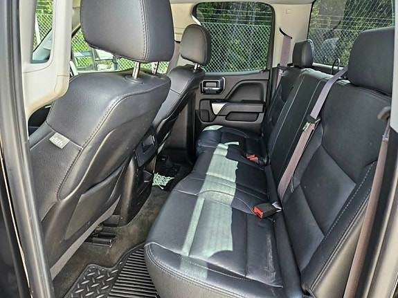 Chevrolet Silverado 1500 10 of 10