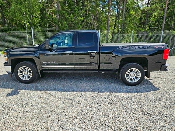 Chevrolet Silverado 1500 7 of 10