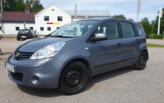 Nissan Note 2 of 5