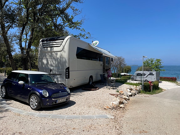 Morelo Empire Liner 110 GSO (SlideOut, Garaget till Mini Cooper) 19 of 20