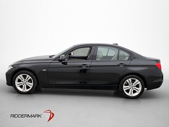BMW 320 2 of 5