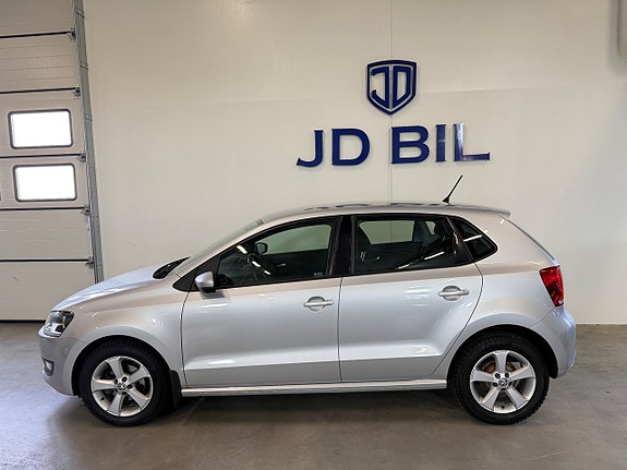 Volkswagen Polo 2 of 5