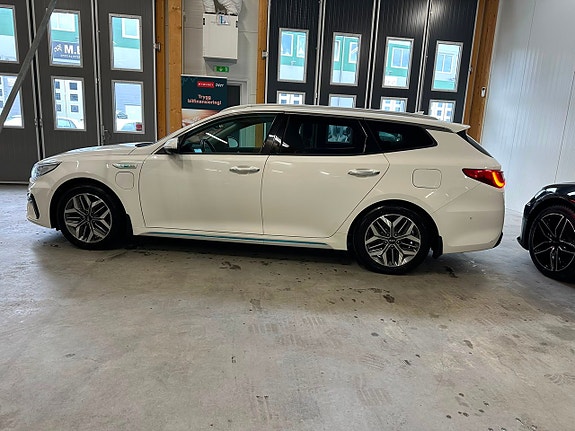 Kia Optima 3 of 5