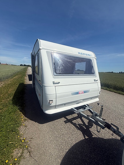 Adria Altea 361 LT Långbäddar/Solceller/Lufttält/900kg 3 of 12
