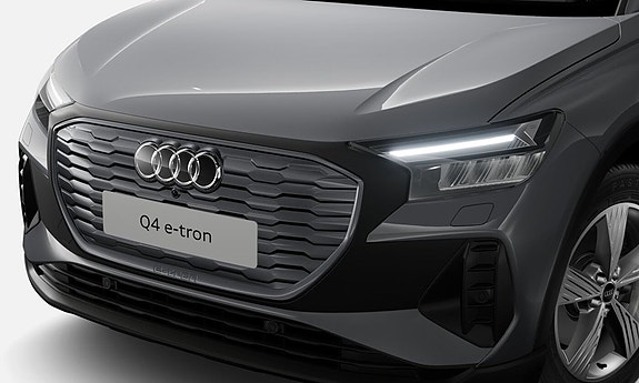 Audi Q4 e-tron 6 of 8
