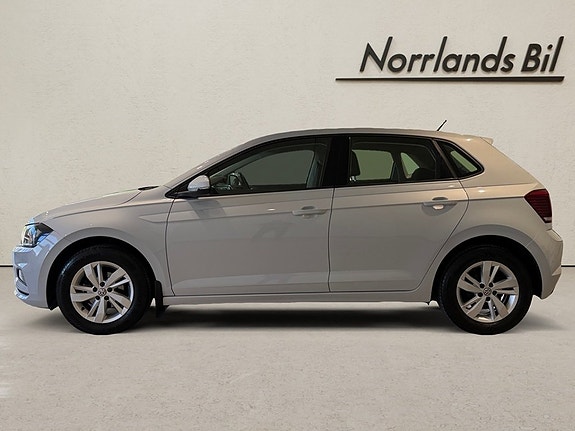 Volkswagen Polo 2 of 5