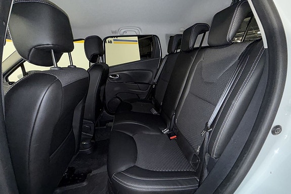 Renault Clio 10 of 21
