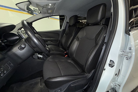 Renault Clio 11 of 21