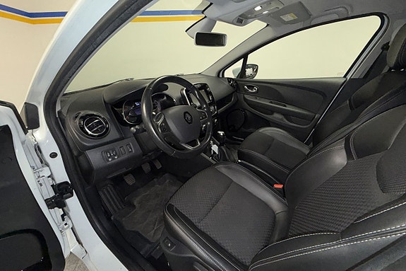 Renault Clio 12 of 21