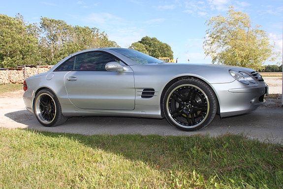 Mercedes-Benz SL500 3 of 5